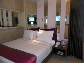 Гостиница Latief Inn Hotel  Бандунг